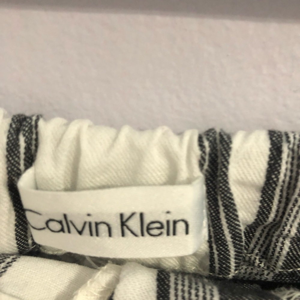 Calvin Klein Skirt - Picture 6 of 6